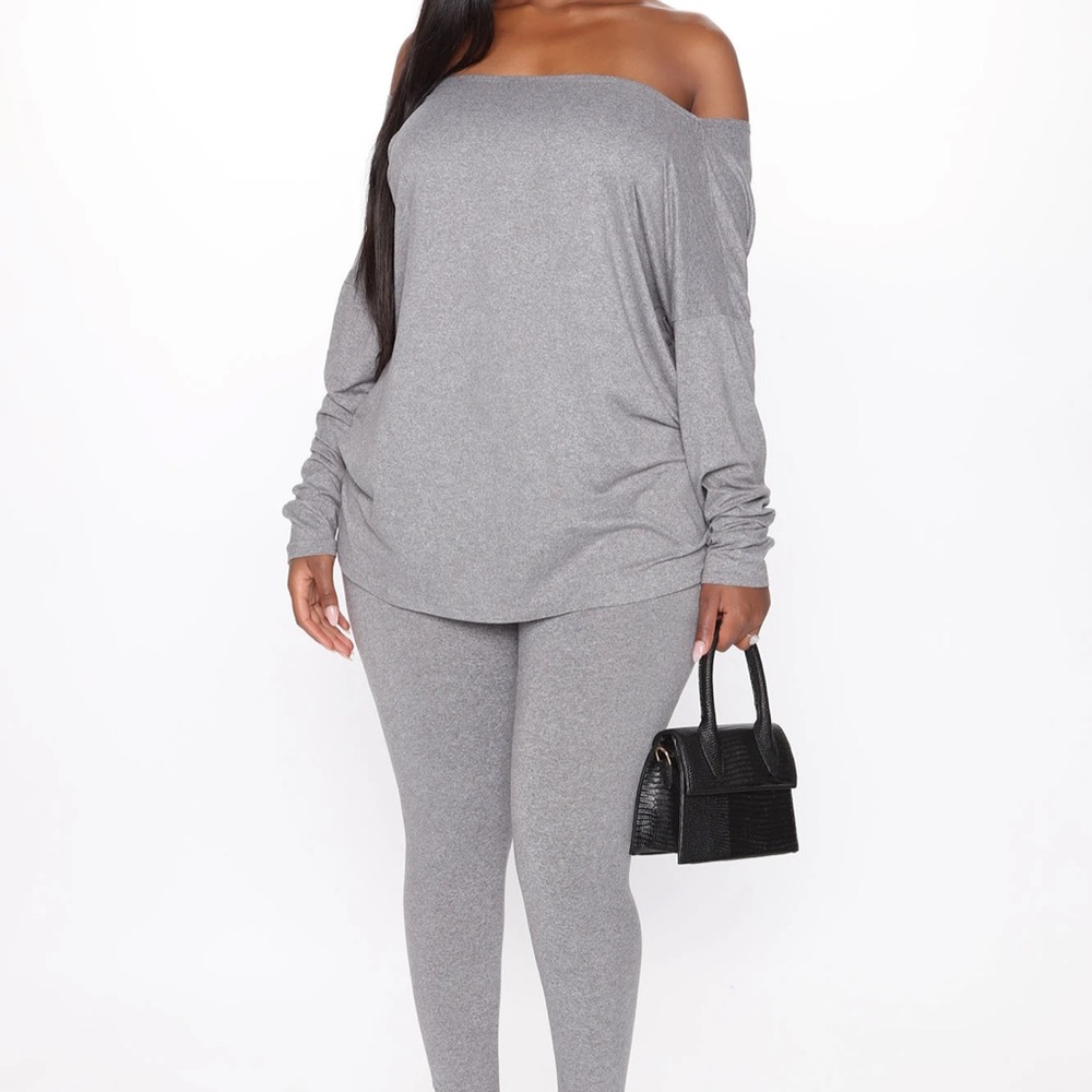 2 piece set,